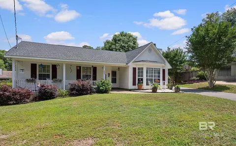 111 Tibidow Cir, Daphne, AL 36526