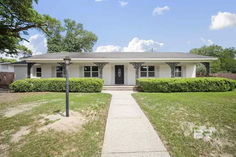 2754 Brierwood Dr, Mobile, AL 36606