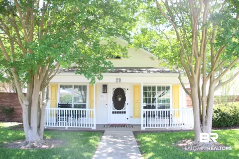 29 Cottage Dr, Fairhope, AL 36532