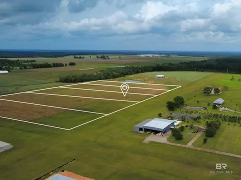 000 Koier Rd, Robertsdale, AL 36567