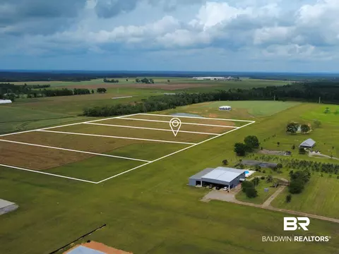 000 Koier Rd, Robertsdale, AL 36567