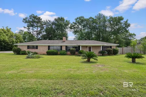 716 N Cedar St, Foley, AL 36535
