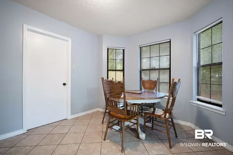 Dining - 6421 Saint Thomas Ct, Mobile, AL 36618 photo 1 of 1