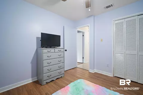 Bedroom - 6421 Saint Thomas Ct, Mobile, AL 36618 photo 4 of 6