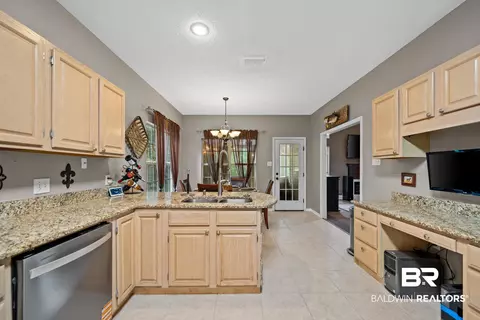 150 Lakeview Loop, Daphne, AL 36526 photo 13
