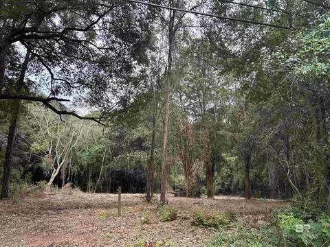 229 East Dr, Mobile, AL 36608