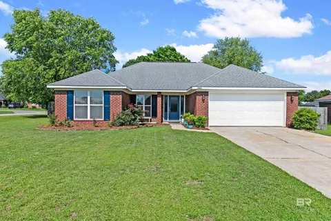 21637 Shadowbrook St, Robertsdale, AL 36567