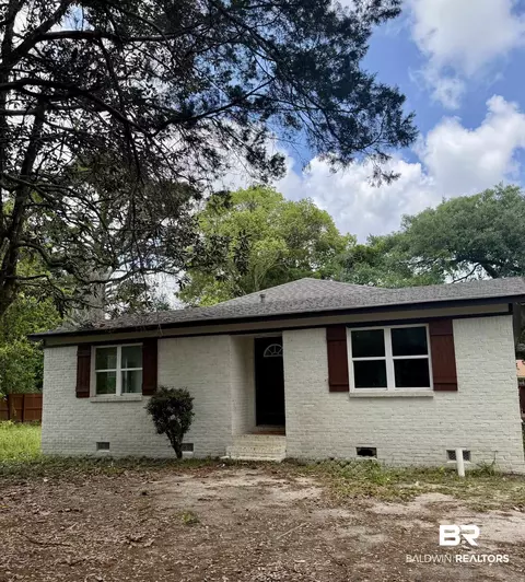 316 W 3rd Ave, Foley, AL 36535