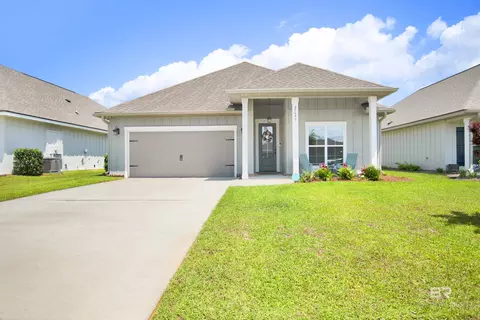 27699 French Settlement Dr, Daphne, AL 36526