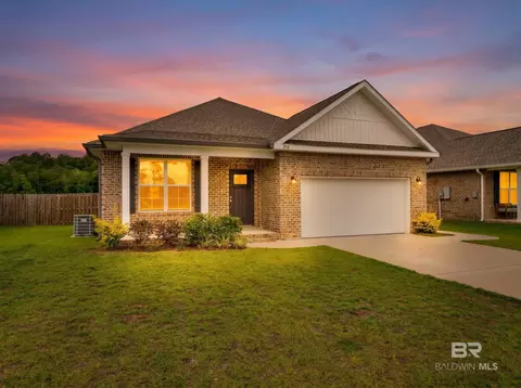 390 Wickman Ave, Gulf Shores, AL 36542