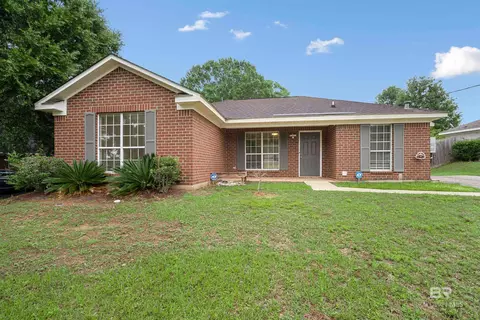 1558 Homestead Dr, Semmes, AL 36575