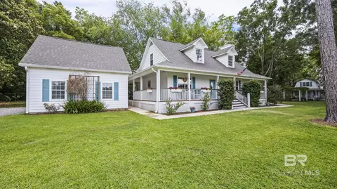 205 SE Second St, Summerdale, AL 36580