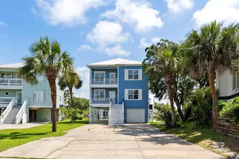220 Sunrise Dr, Gulf Shores, AL 36542
