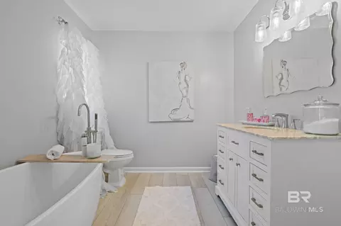 Bath - 2850 Pretty Branch Dr, Mobile, AL 36618 photo 1 of 4