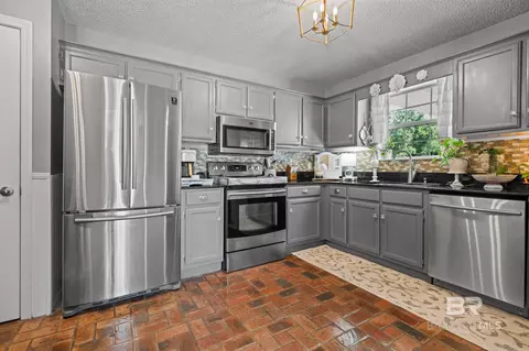 Kitchen - 2850 Pretty Branch Dr, Mobile, AL 36618 photo 1 of 3