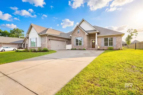 12672 Squirrel Dr, Spanish Fort, AL 36527
