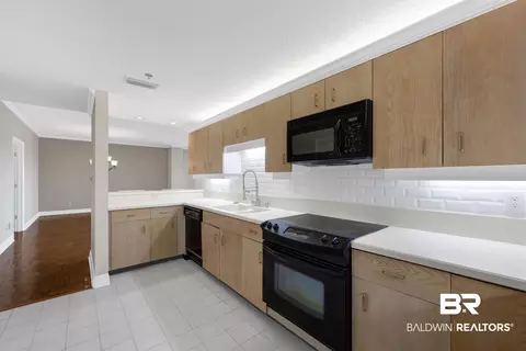 Kitchen - 100 Tower Dr #703, Daphne, AL 36526 photo 2 of 3