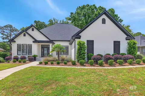 206 S Tee Dr, Fairhope, AL 36532