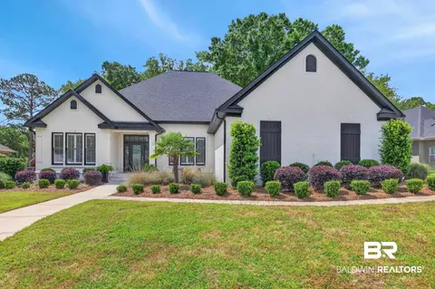 206 S Tee Dr, Fairhope, AL 36532