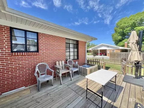 Exterior - 707 E Horner St, Atmore, AL 36502 photo 3 of 9