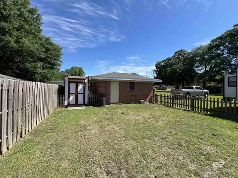 Exterior - 707 E Horner St, Atmore, AL 36502 photo 5 of 9
