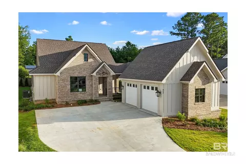 860 Geranium Dr, Fairhope, AL 36532