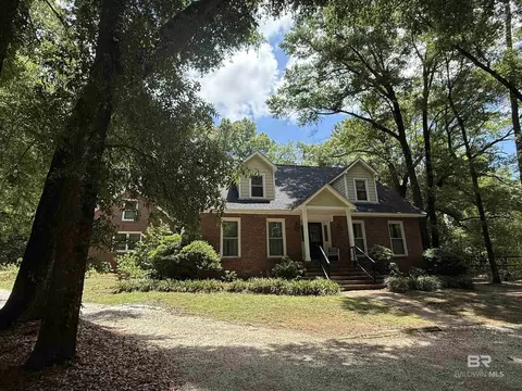 676 Colonial Dr, Fairhope, AL 36532