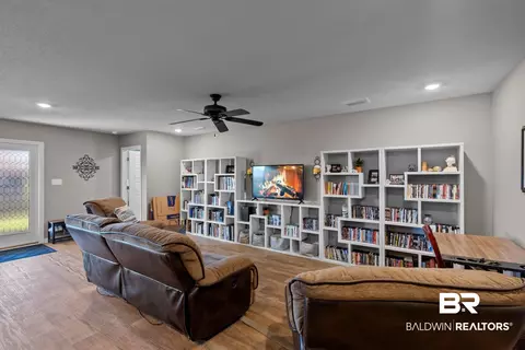 8096 Irwin Loop, Daphne, AL 36526 photo 4