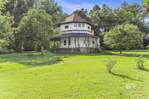 9165 Charlotta Ln, Fairhope, AL 36532