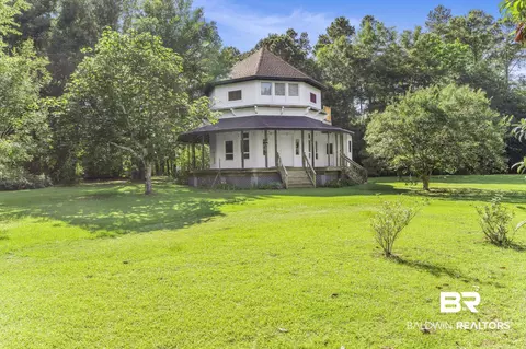 9165 Charlotta Ln, Fairhope, AL 36532