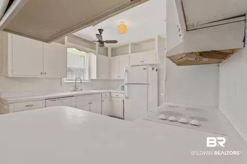 Kitchen - 137 Hyland Ave, Mobile, AL 36607 photo 2 of 4