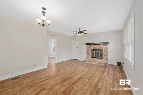 Living - 137 Hyland Ave, Mobile, AL 36607 photo 4 of 6