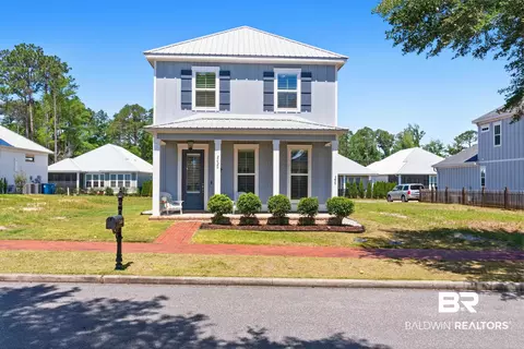 2620 Bienville Ave, Gulf Shores, AL 36542