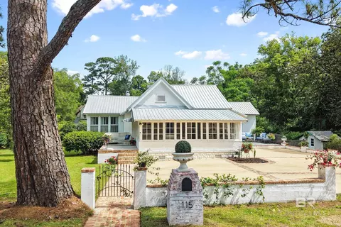 115 North Ave, Fairhope, AL 36532