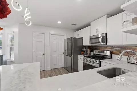Kitchen - 871 Banneker Ct, Mobile, AL 36617 photo 2 of 2
