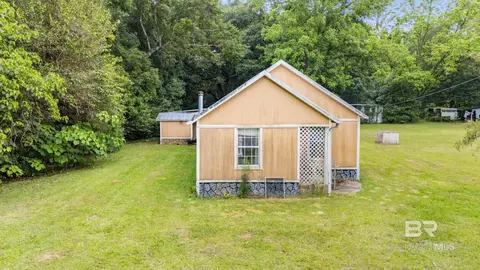 18318 Kendrick Rd, Robertsdale, AL 36567