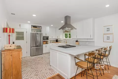 Kitchen - 4596 Hawthorne Pl, Mobile, AL 36608 photo 3 of 4