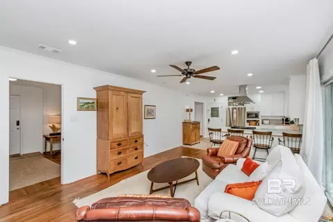 Living - 4596 Hawthorne Pl, Mobile, AL 36608 photo 4 of 4