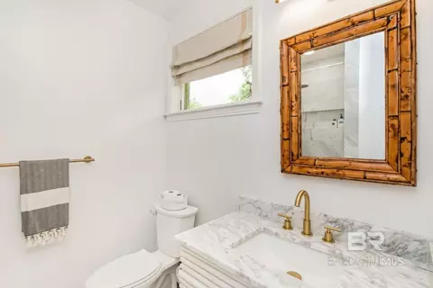 Bath - 4596 Hawthorne Pl, Mobile, AL 36608 photo 2 of 3