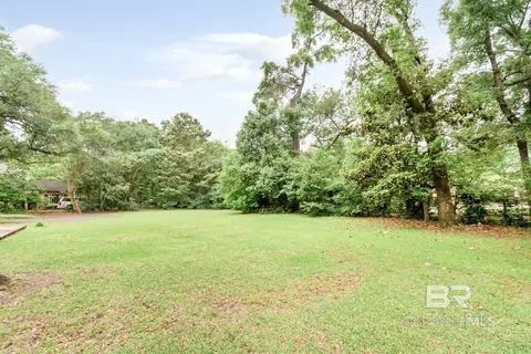 Exterior - 4596 Hawthorne Pl, Mobile, AL 36608 photo 5 of 7