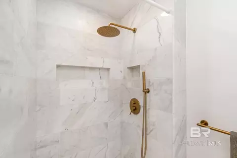 Bath - 4596 Hawthorne Pl, Mobile, AL 36608 photo 3 of 3