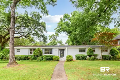 4596 Hawthorne Pl, Mobile, AL 36608