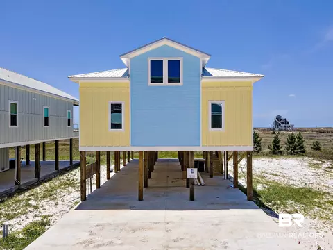 1360 Sandy Ln, Gulf Shores, AL 36542