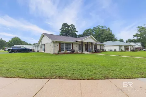 Exterior - 6208 S Pine Needle Dr, Mobile, AL 36609 photo 3 of 6