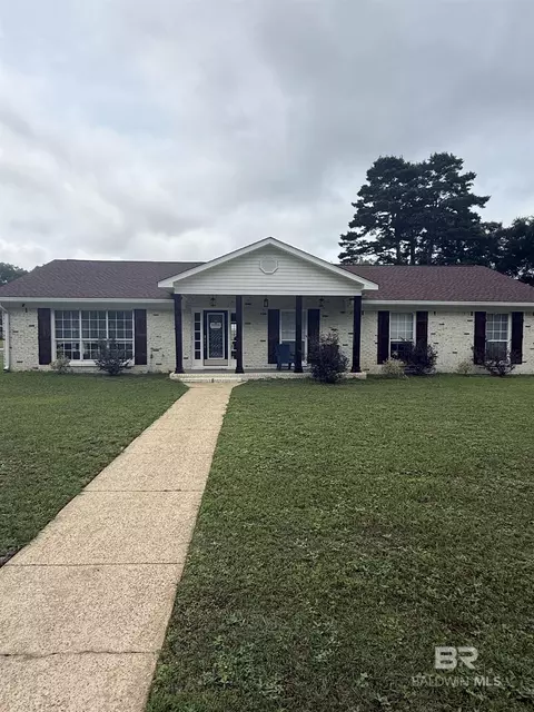 6208 S Pine Needle Dr, Mobile, AL 36609