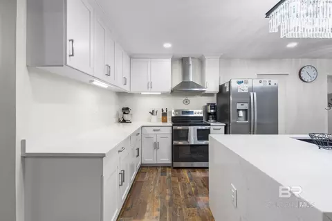 Kitchen - 6208 S Pine Needle Dr, Mobile, AL 36609 photo 2 of 3