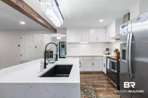 Kitchen - 6208 S Pine Needle Dr, Mobile, AL 36609 photo 3 of 3