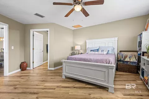 Bedroom - 9100 Shell Belt Rd, Coden, AL 36523 photo 2 of 3