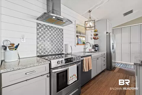 Kitchen - 9100 Shell Belt Rd, Coden, AL 36523 photo 1 of 2