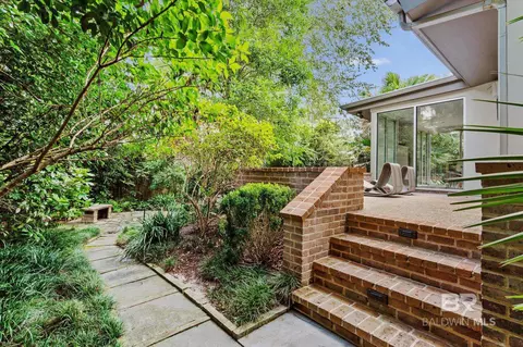 Exterior - 120 S Mcgregor Ave, Mobile, AL 36608 photo 6 of 9